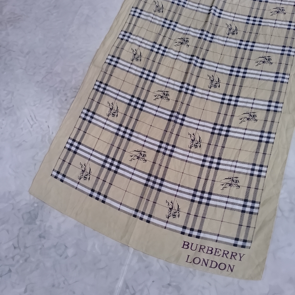 Burberry London Plaid Scarf Classic Nova Check 60” Designer Scarf - Picture 9 of 13